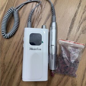 MelodySusie White and Silver Nail Drill